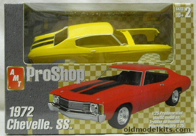 AMT 1/25 1972 Chevrolet Chevelle SS 'Pro Shop'- Completely Factory Painted, 31975 plastic model kit